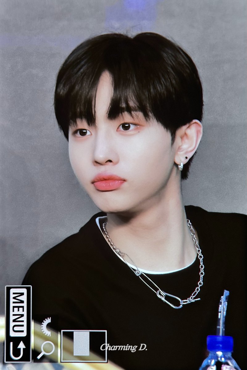 Charming_D_'s tweet photo. 230529 #이협 스트레칭 할 때두 기여워 😙

#드리핀 #DRIPPIN https://t.co/vLkLefMZNM