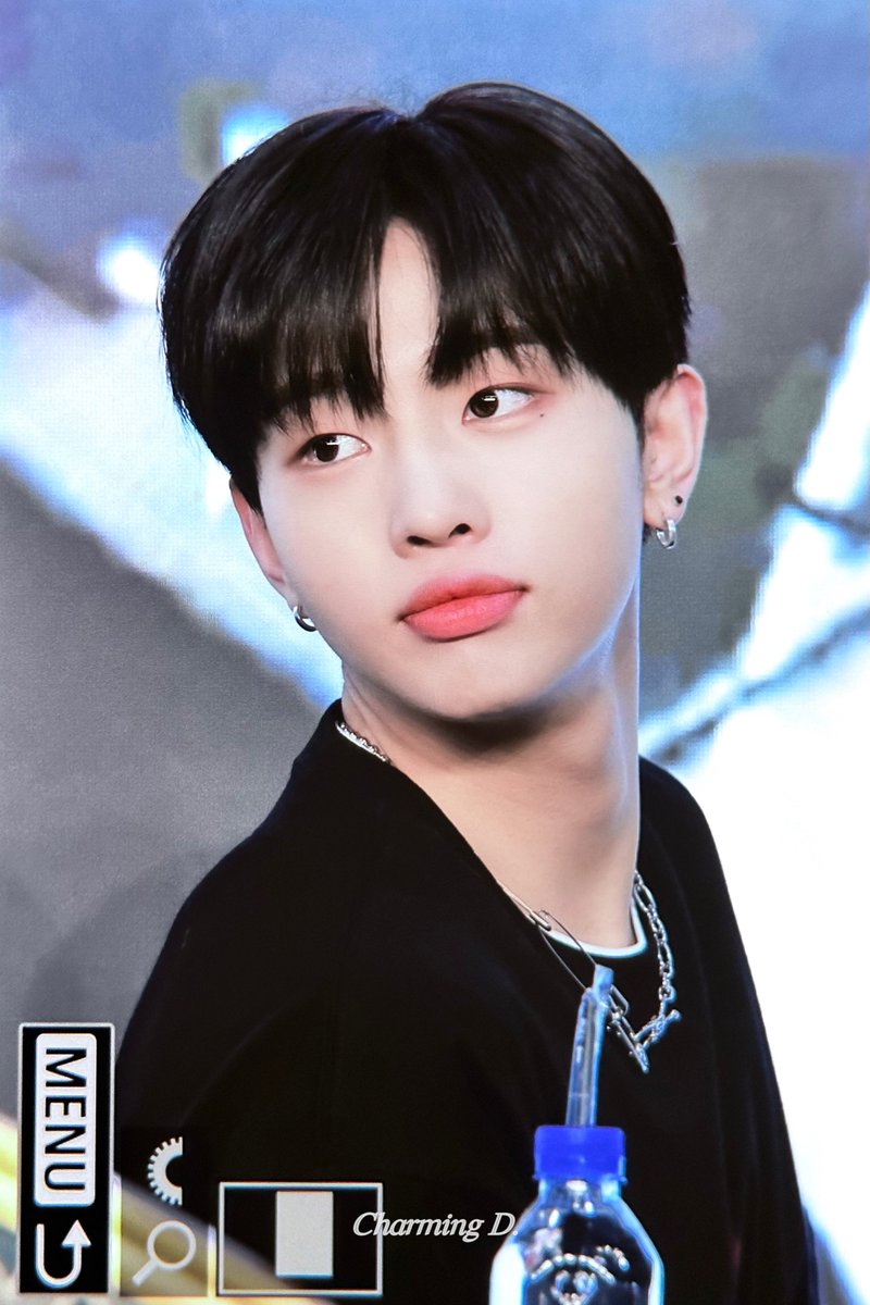 Charming_D_'s tweet photo. 230529 #이협 스트레칭 할 때두 기여워 😙

#드리핀 #DRIPPIN https://t.co/vLkLefMZNM