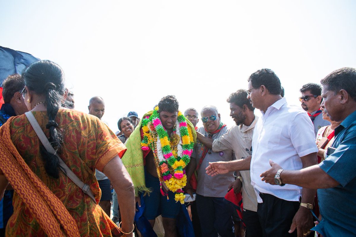 BiomeOcean's tweet photo. The Swim For Swell expedition Concludes!|album -2
We're announce that Mr. Thevendran Mathusigan has completed his extraordinary expedition! Starting from Dhanushkodi, the southern tip of India, on May 28th, embarked on a daring journey across the challenging Palk Strait. https://t.co/XDGiN9IEjb