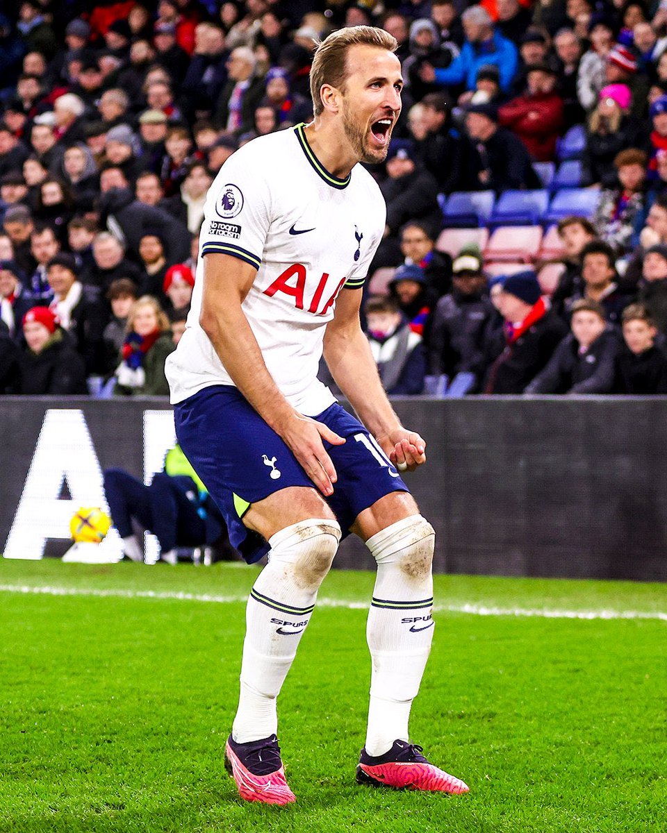 3AtTheBackFC's tweet photo. 🚨 The current feeling within Tottenham at this stage is that Harry Kane is less likely to leave this summer and instead will give at least one season to Spurs. #THFC ⚪️ 

- @AlasdairGold https://t.co/l5NKUMIFzW