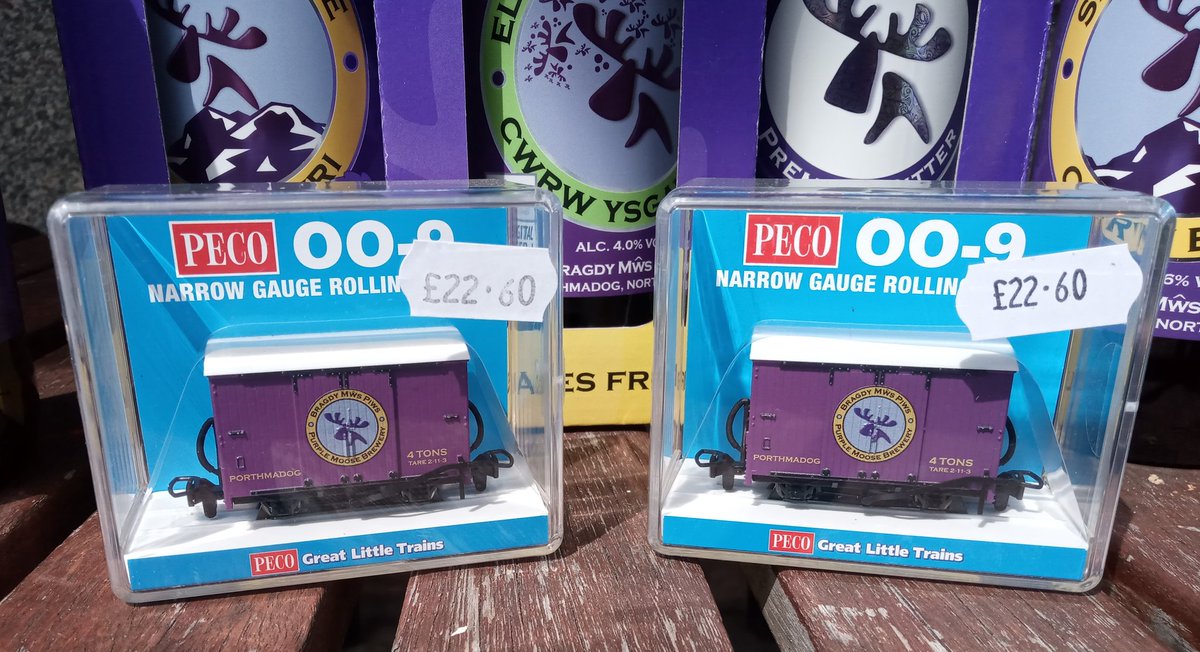 Good news! The Welsh Highland Heritage Railway in #Porthmadog sell #beer! 

And not just any beer, #PurpleMoose @PurpleMooseBrew made in Porthmadog #Cymru #Wales

We also have the special 009 Peco @PECOstreamline #narrowgauge van. 😉🏴󠁧󠁢󠁷󠁬󠁳󠁿😎👍

whr.co.uk/info/shop/