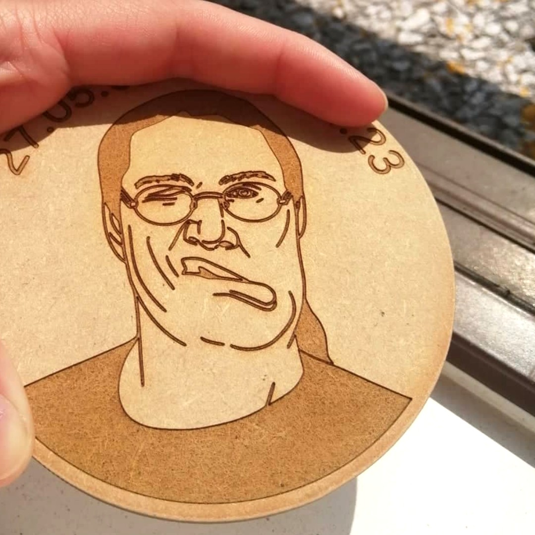 A really nice transformation from a photograph for this coaster design at the FabLab Barnstaple for one of our members. Something unique for a unique person.

#barnstaple #lasercutting #lasercut #laserengraved #fablab #northdevon