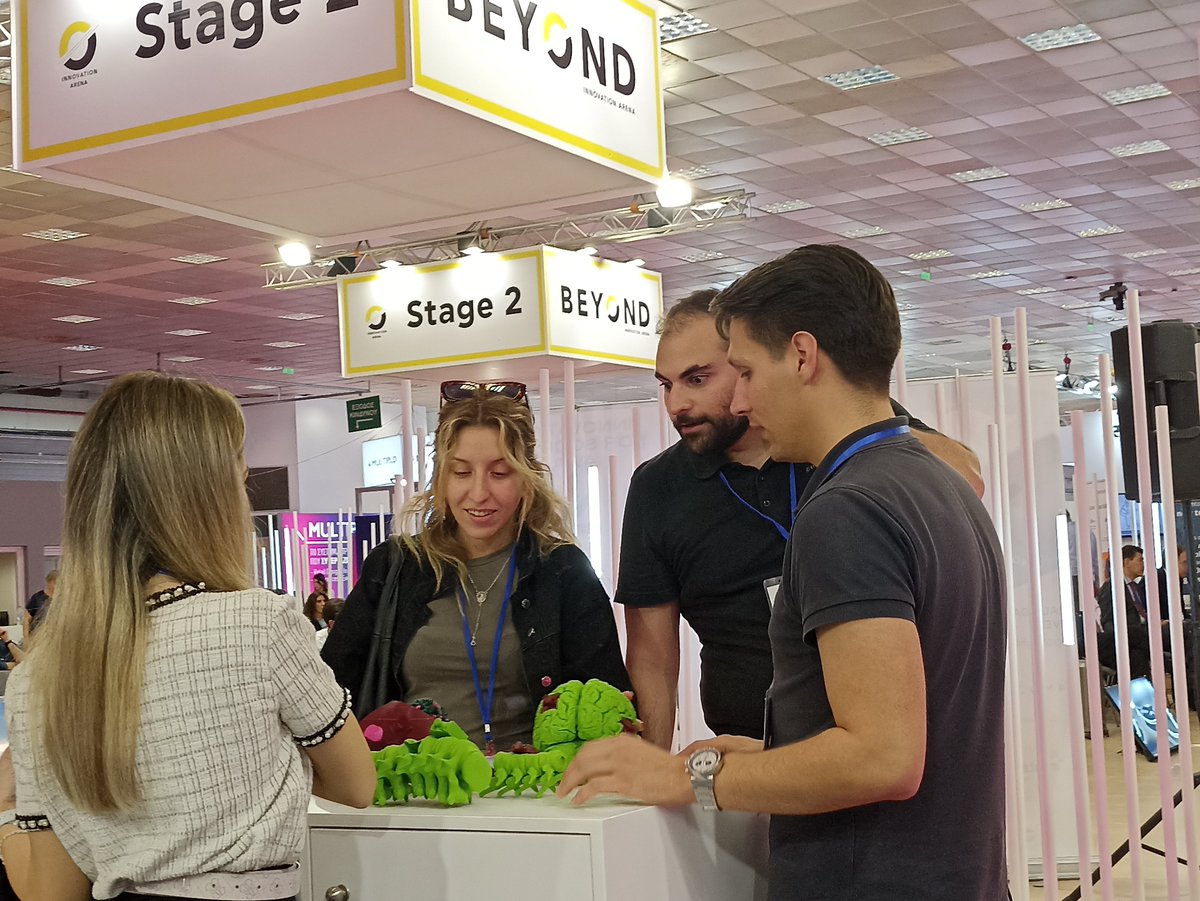 entice_eu's tweet photo. 🤩 We had a blast at last week's @Beyondexpo1!

🗣️ A #panel discussion about using #immersive tech for #MedicalEducation

🧊 Demos of the project's #3d anatomy artifacts

👀 Numerous talks &amp; tryouts of the @entice_eu #AR &amp; #VR  medical educational episodes!

#EU #ErasmusPlus https://t.co/GyJRgr7Xz9