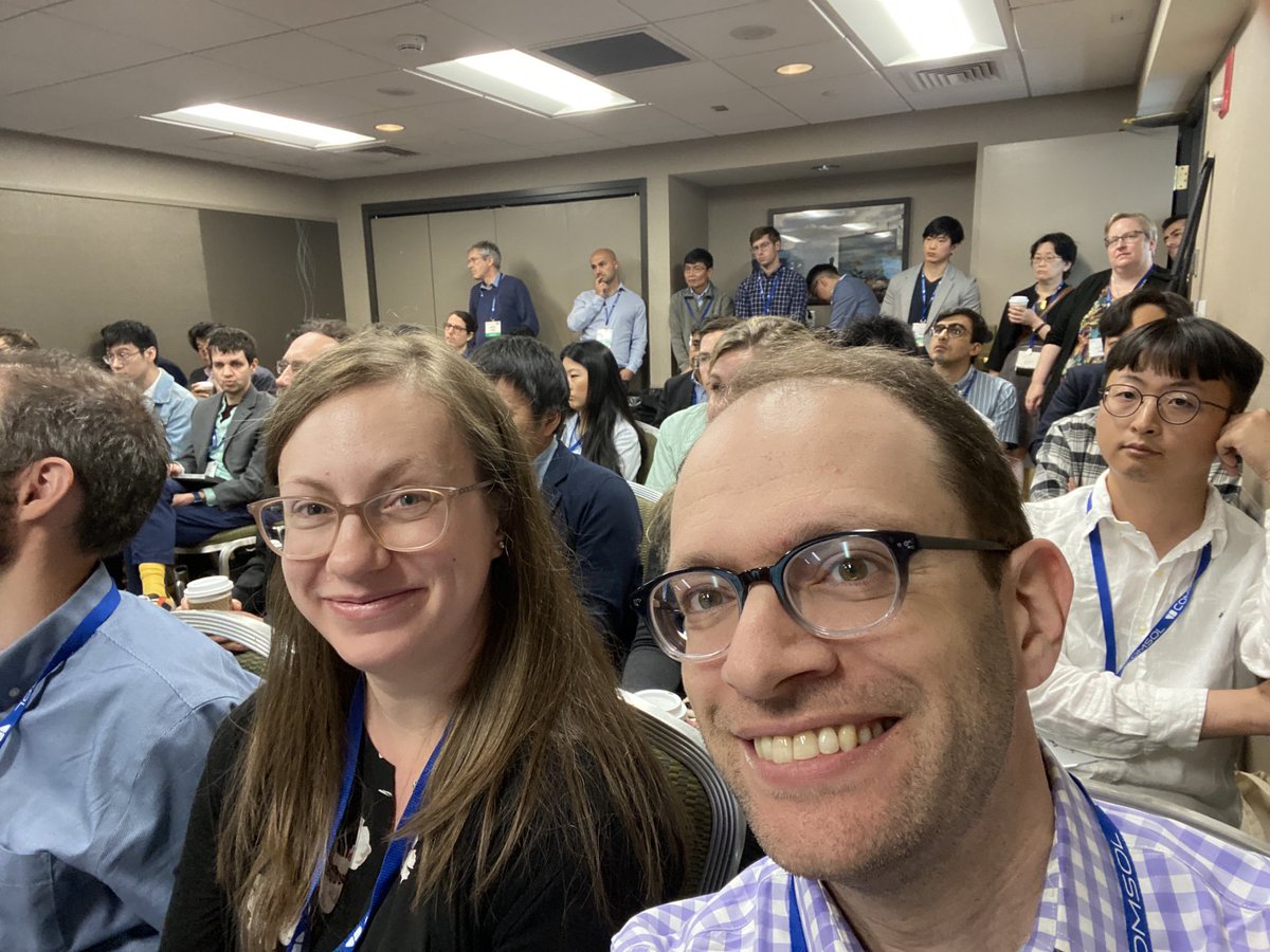 nanocarbons's tweet image. Lots of excitement and no place to sit at ⁦@ECSorg⁩ #ecs2023 Nanocarbons in Medicine and Biology session! With the brilliant ⁦@DelphineBouilly⁩!