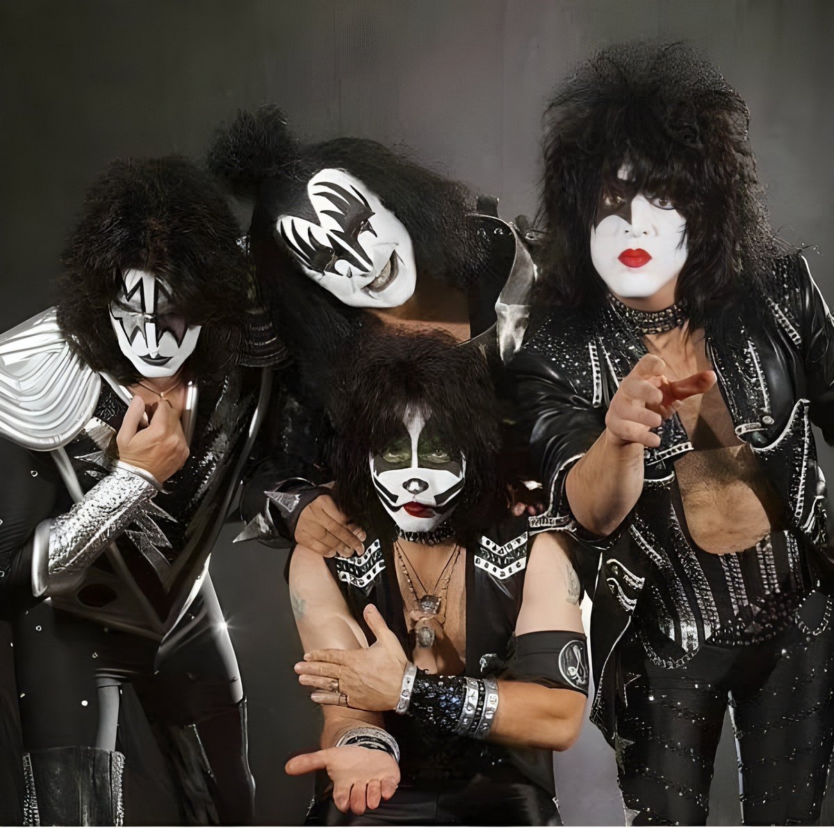kissmaniamex's tweet photo. KISS - Sonic Boom Era

#KISS #GeneSimmons #PaulStanley #EricSinger #TommyThayer #SonicBoom https://t.co/58VihGsZJK
