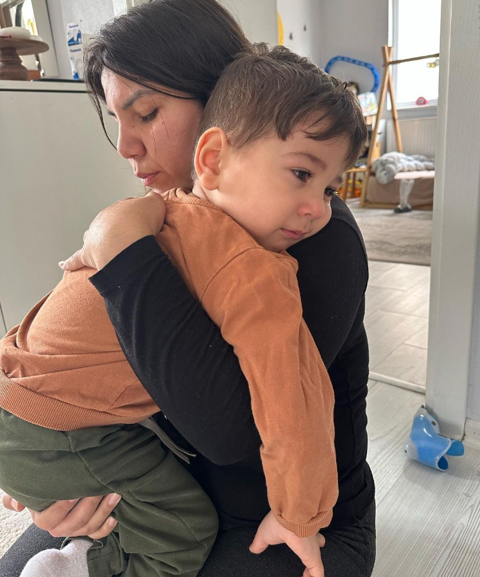 🔵DİKKAT!
- Eğer yadım etmezseniz 5 ay sonra ölmüş olacak. Lütfen bu çocuğun küçük yaşta toprağa gömülmesine göz yummayın. Herkesin yapabilecek bir şey vardır, sessiz kalmayın. Ailesine ulaşın, valilik izinli, tüm yasal prosedürü tamam geriye sizin onu yaşatacak yardımlarınız