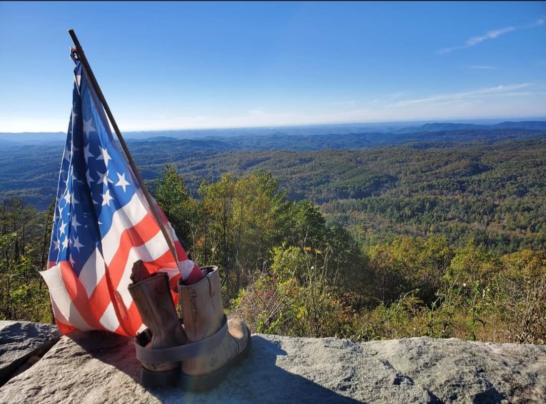While shooting in Eastern Tennessee I came across this on the Cherohala Skyway. I don't know the backstory, but the meaning is pretty much straightforward. "Never Forget them"
<a href="/spann/">James Spann</a> <a href="/simpsonWVTM13/">Jason Simpson</a> <a href="/megtomwx/">Meaghan Thomas</a> <a href="/StephWVTM13/">Stephanie Walker</a> 
@EmileighTV