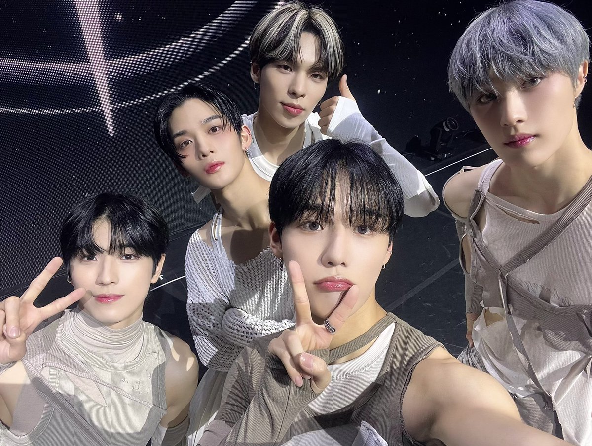 CIX_Official tweet media