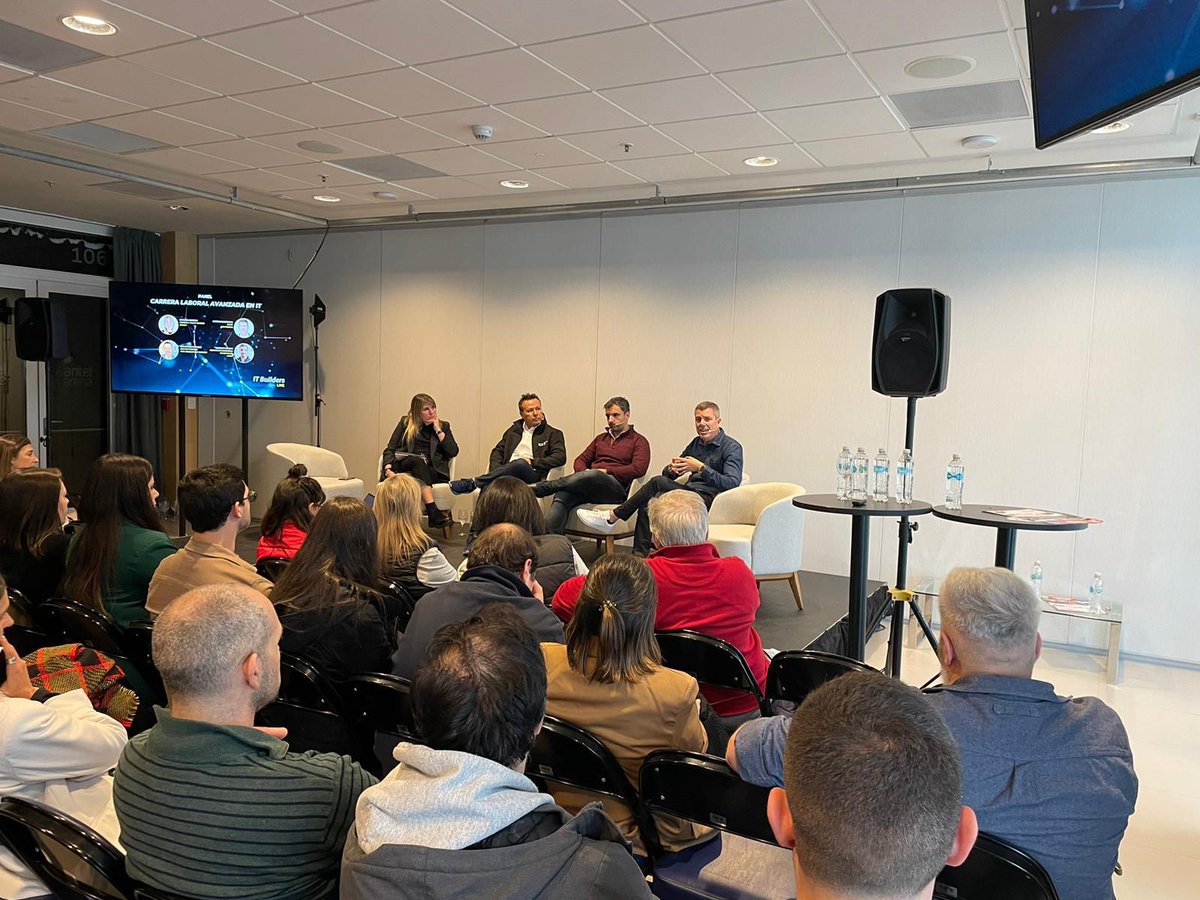 #URUGUAY El sábado pasado CPA FERRERE fue parte del mayor encuentro de todo el ecosistema tecnológico del país, #ITBuildersLIVE.

(1/3)