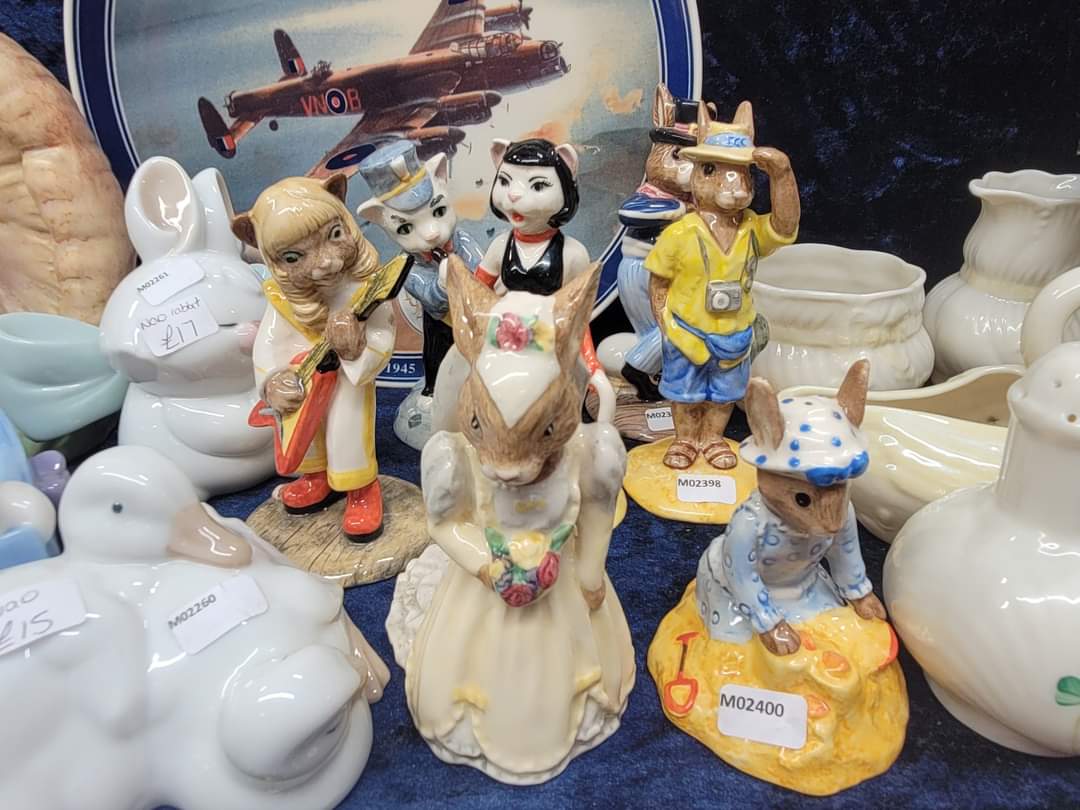 Too much cuteness from Collectable Curios!

info@collectablecurios.co.uk

#CatsChorus #Bunnykins #CharacterFigures #Home #PreLoved #ShopLocal #SupportLocal #SpendLocal #ShopVintage #Antiquing #VintageFinds #LoveVintage #Collector #StGeorgesBelfast #StGeorgesMarketBelfast