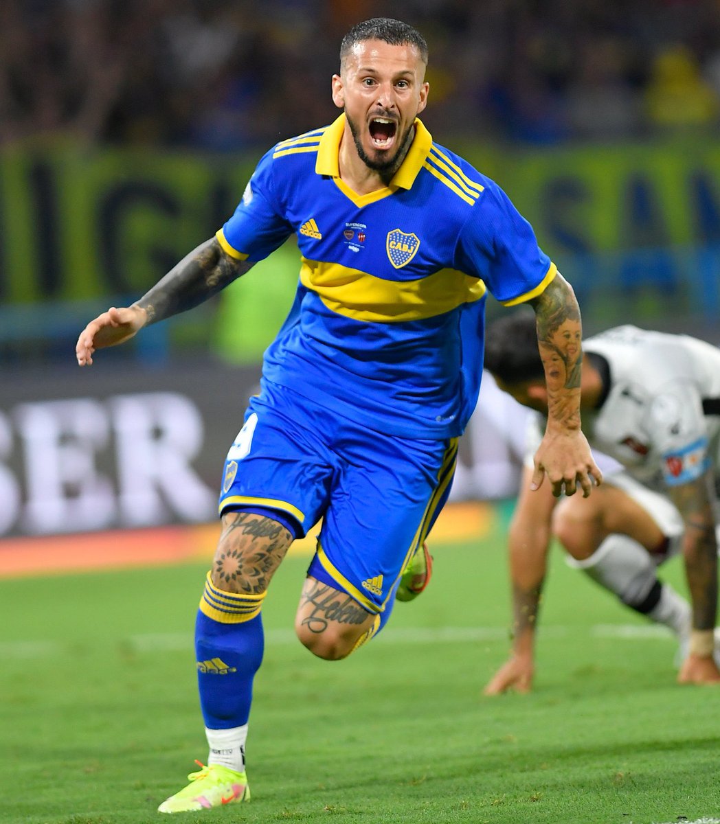 🚨💣 Darío Benedetto viajó a México y tendría TODO ARREGLADO para sumarse al AMERICA por 760 MIL DOLARES.

Vía <a href="/MonroigDiego/">Diego Monroig</a>