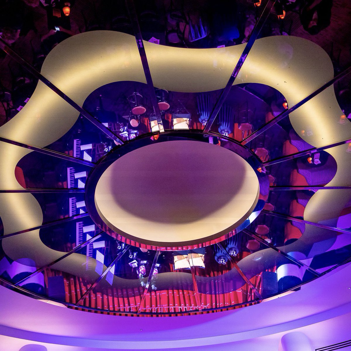 The stage is set for tonight’s performance with six-time Olivier Award nominee…

🌟 SOPHIE THOMPSON 🌟

We can’t wait to see you on the dance floor! There are still some tickets available online:

brasseriezedel.com/events/avril-f…

As well as on the door 🎟️

See you at 8.50PM 👠💃🏼❤️