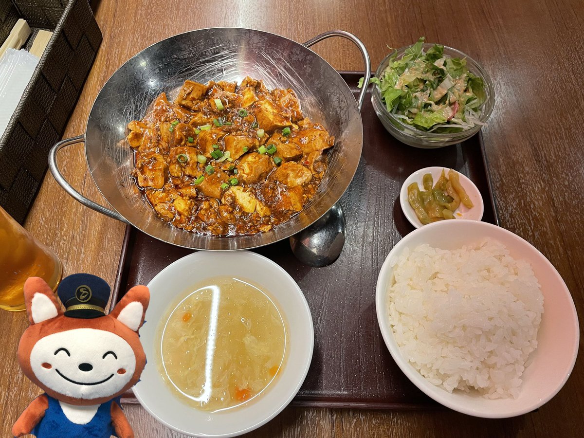 お昼に麻婆豆腐を食べたにゃん。麻婆豆腐美味しいにゃん

#過門香歩高里#麻婆豆腐#中国料理#グルメ#グルメ好きな人と繋がりたい#フォロワー募集中#そうにゃん