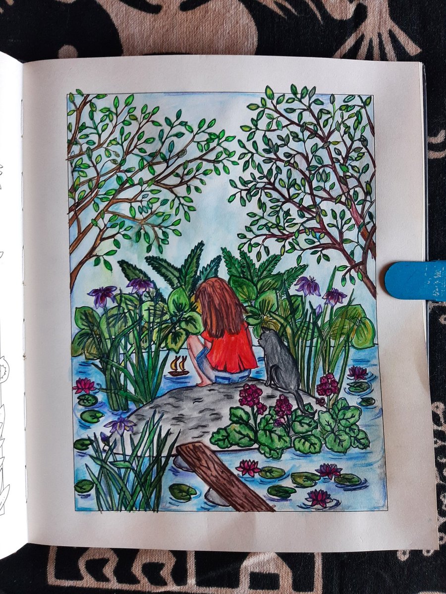 ManyWorlds1Cat's tweet photo. From #Botanicum by #MariaTrolle
#watercolorpencils https://t.co/LbZpgzNdRN