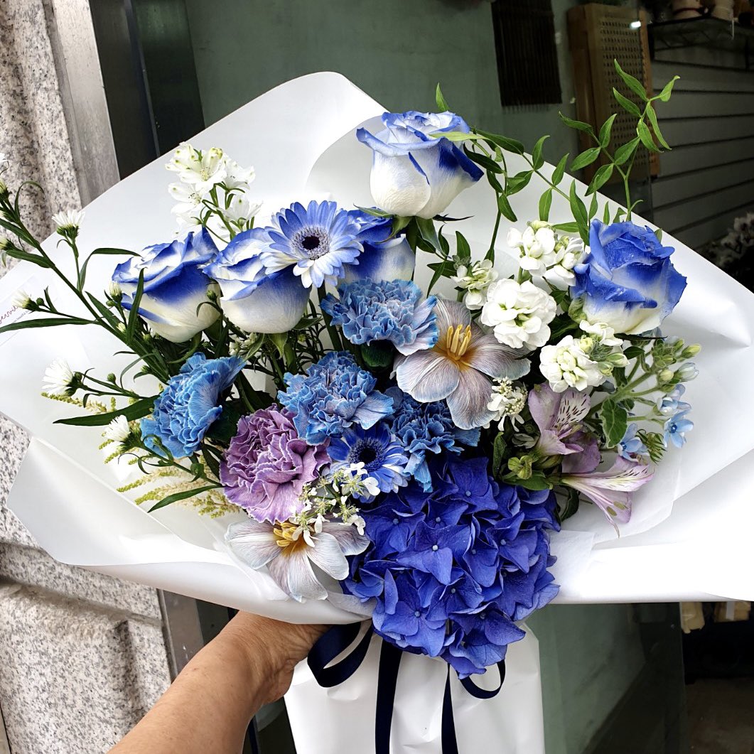 DAN2_U's tweet photo. #Happy_Cuzz_Day
 
커즈 선수님 데뷔 6주년을 축하하는 의미로 호빵님과 개인적으로 선물 전달하였습니다
항상 응원해오 커즈 화이팅 문우짱 화이팅ᕦ(ò_óˇ)ᕤ https://t.co/viYZnpE6xz