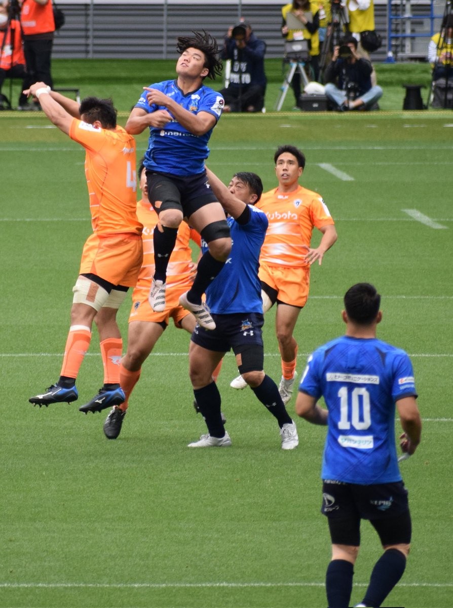 JAPAN_RUGBY2019's tweet photo. 競り合いなのだ。

#NTTリーグワンプレーオフ
#リーグワン決勝
#RugbyExplosion
#ファンと共に日本一の熱狂へ
#NTTリーグワン 
#NTTLeagueOne 
#リーグワン 
#LeagueOne  
#GoForwardAsOne https://t.co/W3nP4kvn8W
