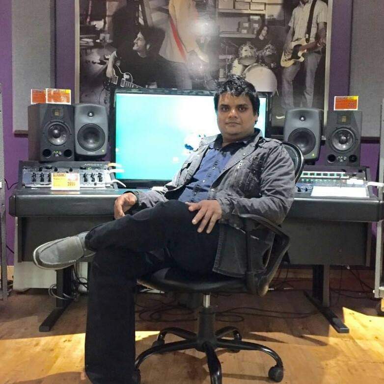 OfficialDrFilms's tweet photo. إِنَّا لِلّهِ وَإِنَّـا إِلَيْهِ رَاجِعون
Yasir Rizvi BHAI, MAY ALLAH GRANT U THE HIGHEST POSITION IN JANNAT AL-FIRDOUS AMEEN SUMAMEEN https://t.co/PehWjHdJ22