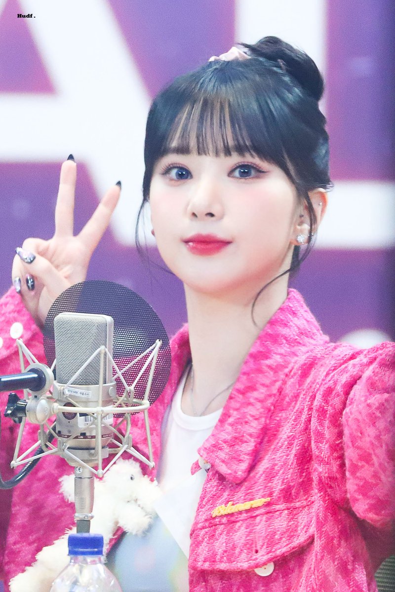 HUDF530's tweet photo. #은하 #비비지 #EUNHA #VIVIZ https://t.co/43hVEo6Pta