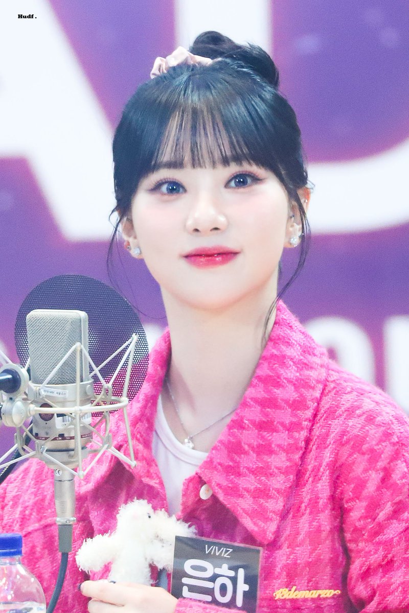 HUDF530's tweet photo. #은하 #비비지 #EUNHA #VIVIZ https://t.co/43hVEo6Pta