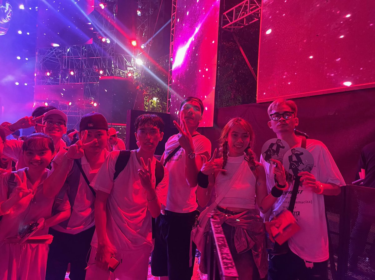 mAy_II_XII_97's tweet photo. 05-05-2021/ 21-05-2023 ✍️💃📸 sau ngần ấy time THƯƠNG ANH lần này cũng được gặp Anh trong đời 💝   Mãi yêuu 
#GUCCIxSonTungMTP

@sontungmtp777 #SonTungMTP
#Skymtp https://t.co/xkeA90YYfp