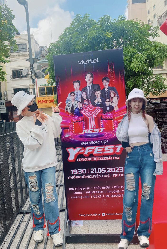 mAy_II_XII_97's tweet photo. 05-05-2021/ 21-05-2023 ✍️💃📸 sau ngần ấy time THƯƠNG ANH lần này cũng được gặp Anh trong đời 💝   Mãi yêuu 
#GUCCIxSonTungMTP

@sontungmtp777 #SonTungMTP
#Skymtp https://t.co/xkeA90YYfp