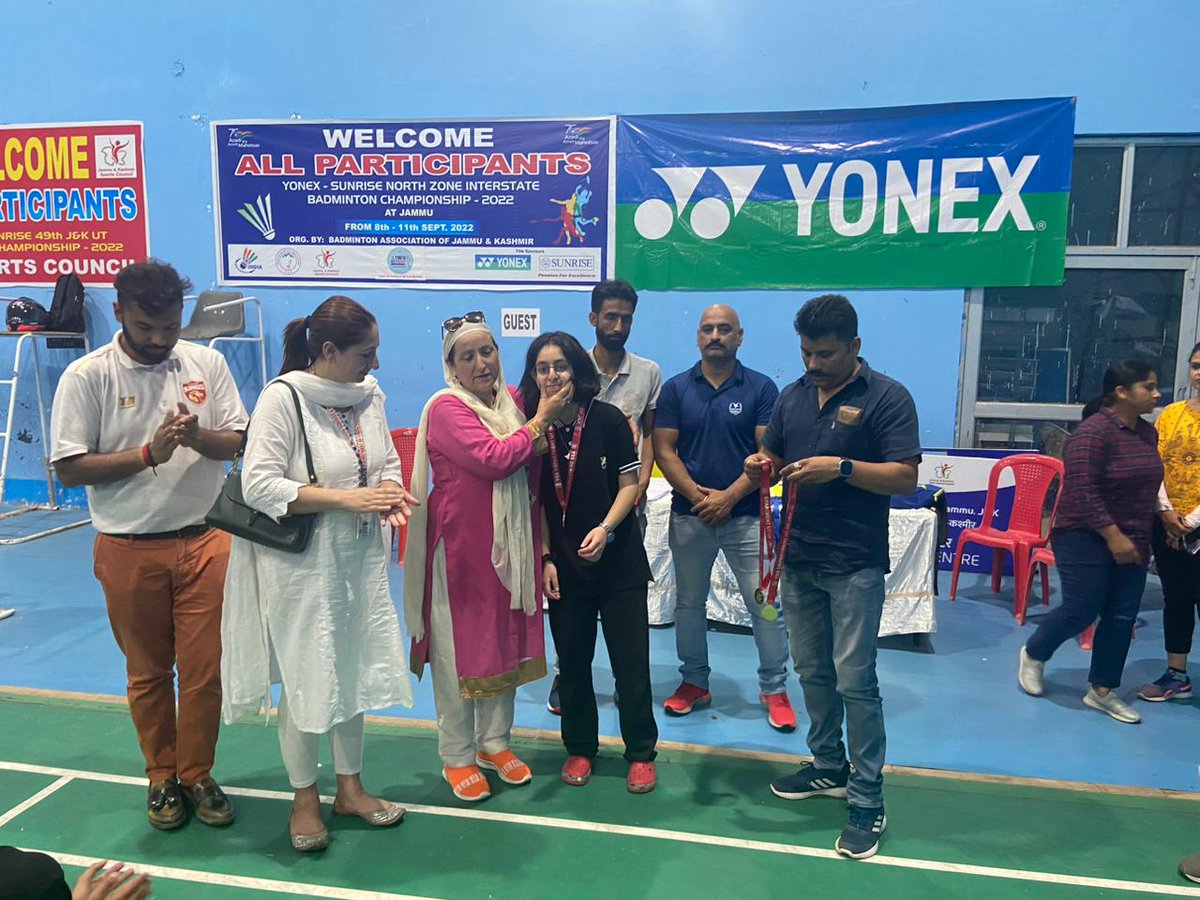 ysskulgam's tweet photo. Congratulations
District Kulgam lifted   U/19 Girls   Badminton U T  Level Trophy at Jammu
@DcKulgam @DrBilalbhatIAS @OfficeOfLGJandK @jk_yss @ddprsrinagar @pm https://t.co/0XrhYF4DKS