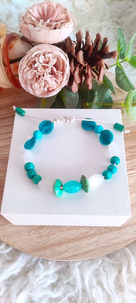 CrewSims's tweet photo. More 4 bracelets available on Etsy
https://t.co/QjxBUjyBqG
#macrame #Jewelry #bracelet #beads #beadbracelet #crystals #Fashion #Homedecor #jewerly #Presentsforher #womanspresent #macramebracelets #etsy #etaystore #smallbusiness #Beaded #Bracelet #kawaii #kid #sanrio #Kawaiilover https://t.co/I9VVG7HU3N