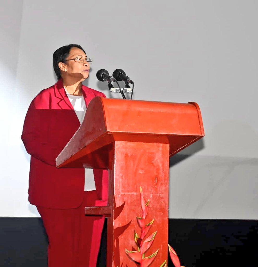 Gracias a la <a href="/UdeLaHabana/">Universidad de La Habana</a> por darme el honor de abrir su convención científica Saber-UH 2023. Hemos aprendido que la ciencia y la innovación tienen respuesta para todo, por eso son pilar para el sistema de gestión de nuestro gobierno. En ese camino las universidades son clave.