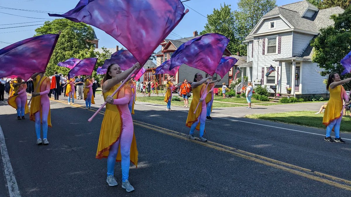 LHS_Marching's tweet photo. An honor to again be a part of the Liverpool Memorial Day Parade and Remembrance Ceremony - thanks to everyone for coming out! 🧡💙🎶🥁🎺🎷🏳️🇺🇲 @LCSDFineArts @LCSDOfficial @BrettRWoodcock @MrLawrence_LCSD https://t.co/1M5AiEC2F3