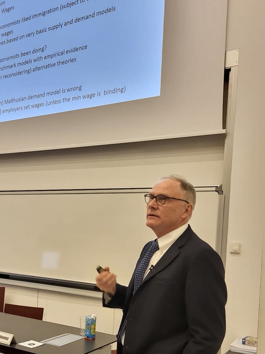 XVII RDB Lecture by David Card <a href="/berkeleyecon/">Berkeley Economics</a>

Live now: frdb.org/eventi/xvii-rd…