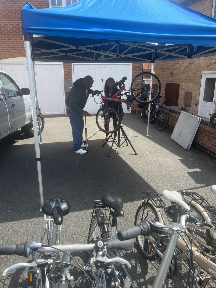 PeterSimmo's tweet photo. Great afternoon on Bradgate Heights for @CyclingUK_EMids #bigbikerevival #learntoride #fixmybike https://t.co/yF5ssgR3W5