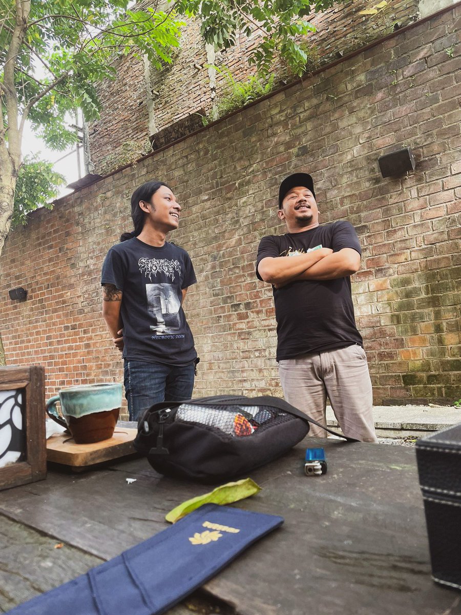 andi (@andibrengos) on Twitter photo 