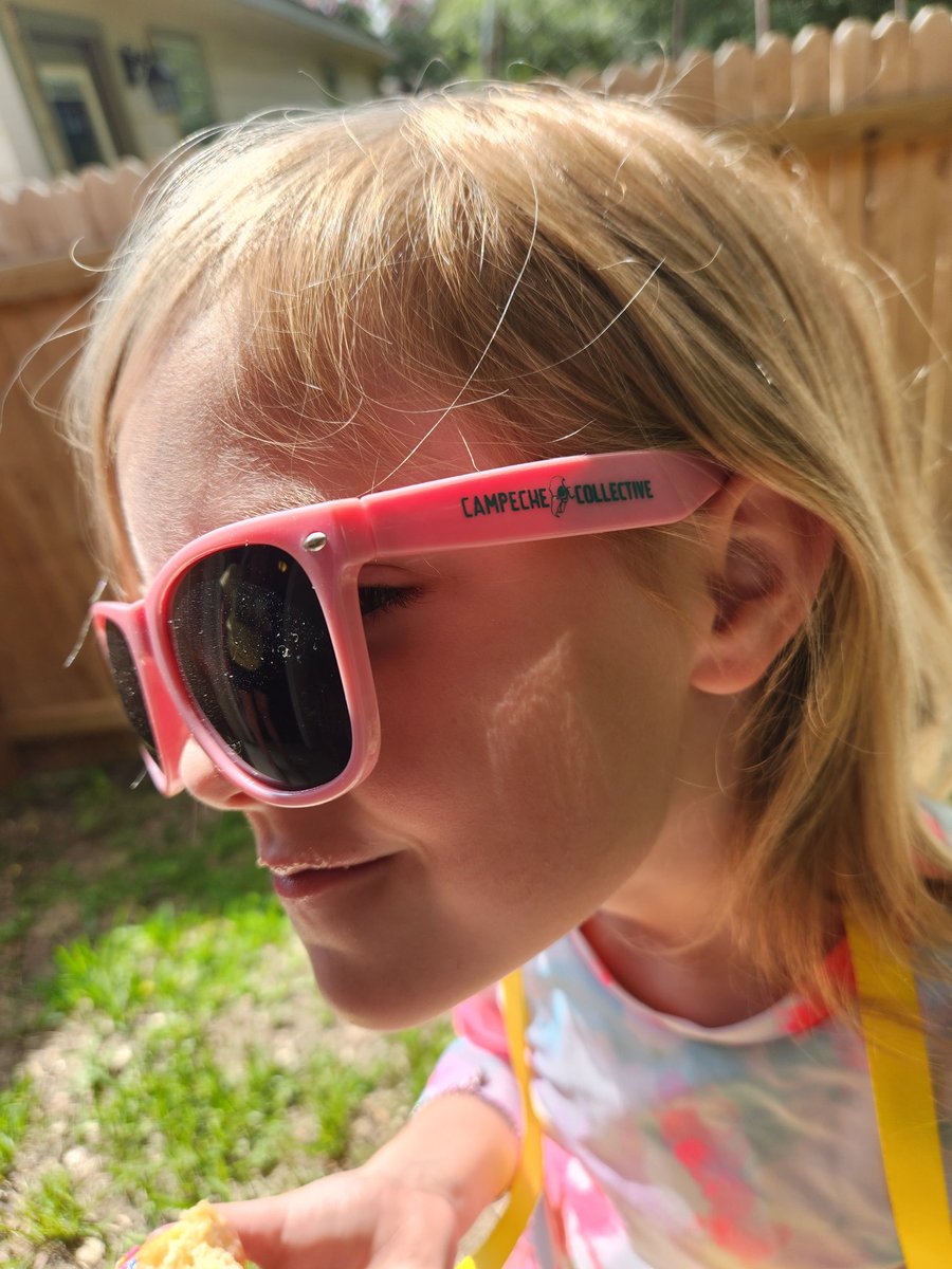 dakmitch's tweet photo. Among the giveaways, we got @CampecheCo sunglasses 🔥🔥 AND reusable drink pouches (compliant with Comal River regs) 💯

This year is going to be BIG #PORVIDA    #spurstwitter #floatparty https://t.co/Y5lEpn19ju