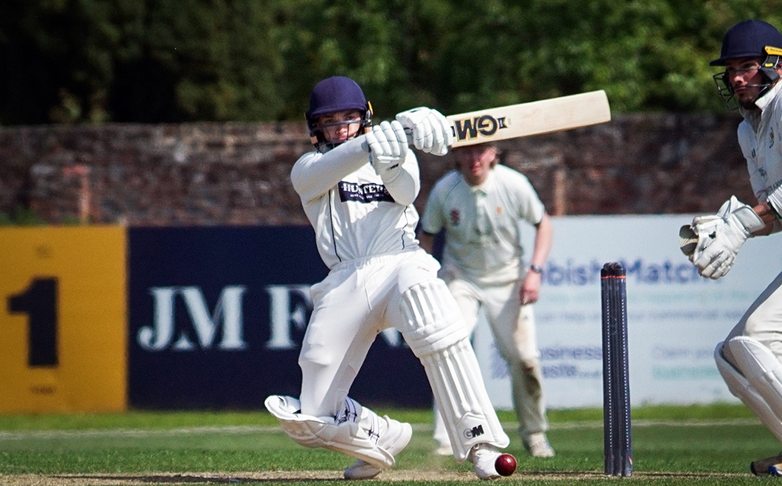 ice_photography's tweet photo. It's a winning weekend for @York_C_C as they beat  Malton &amp; Old Malton by 9 wickets in the @HuntersYLN 
Hall 3 for 6 O'Connor 3 for 20
D Snell 50* https://t.co/9VAGIbOqFf