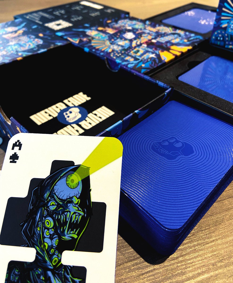 MutantHounds's tweet photo. Mutant Hound Mondays Contest 🧪

Entry requirements:
•Retweet this Tweet 🔁
•Reply with your favorite Hound(s) 🐕
•Use hashtag #MutantHoundMondays ✅

One lucky winner will receive this incredible Ape themed deck of cards from our friends at Forever Apes.🃏

!howl https://t.co/jP5KqLuMbd