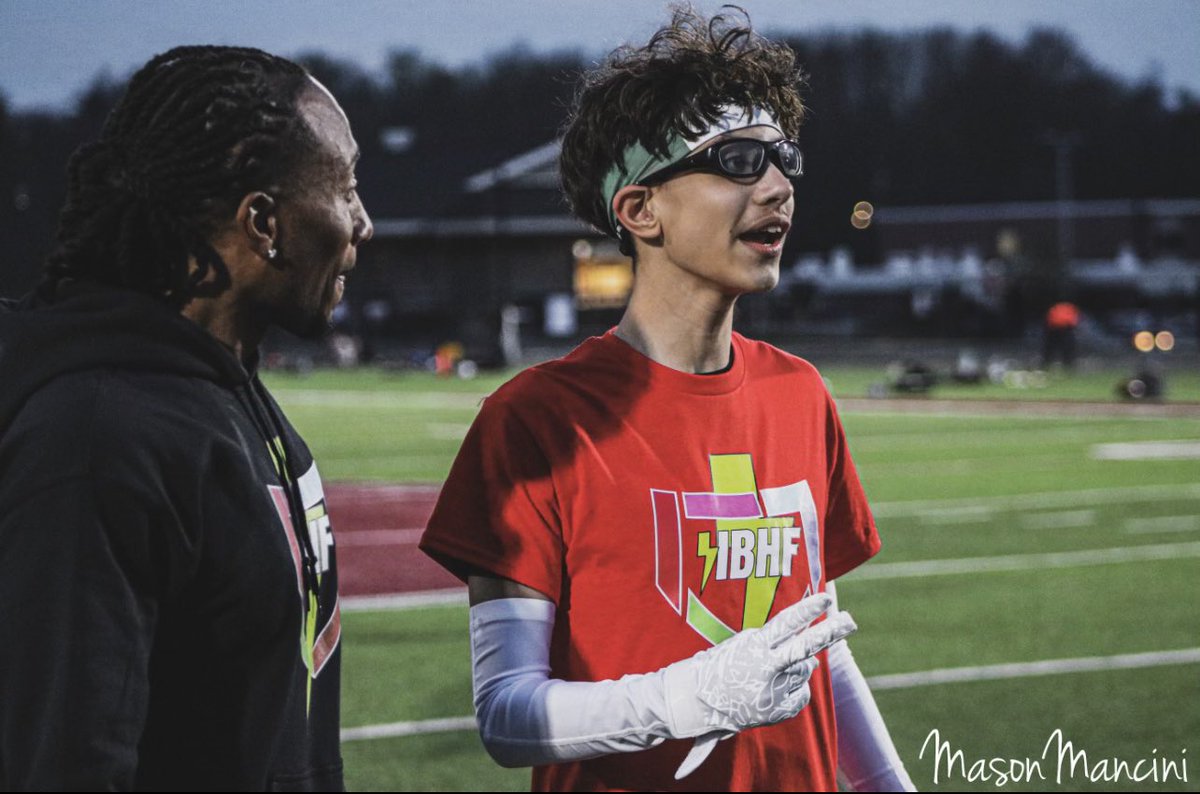 RichTheeFlyGuy's tweet image. Going Over Coverages With My Defensive Captain @emilio_taber 
Love This Kid, Hardworking Student-Athlete &amp;amp; Just A All Around Great Young Man. Continue To Inspire &amp;amp; Strive For Excellence. #xa2023 #handlebizhavefun