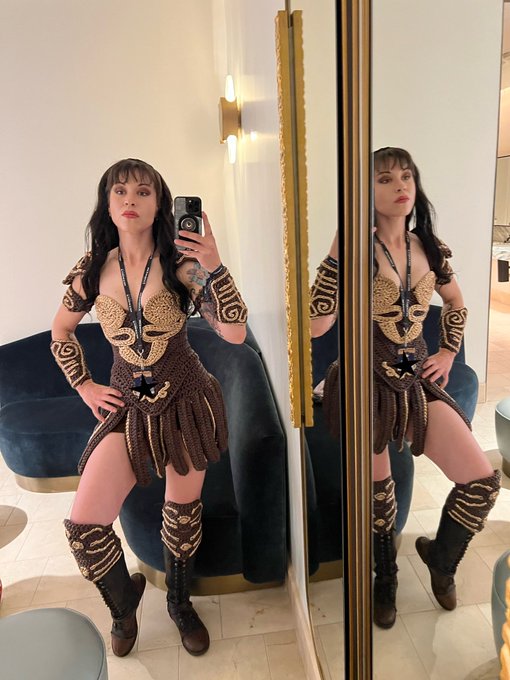Crochet Xena Day 2! Had a few costume changes on day two. Not pictured is my Gengar onesie for our 18+<a href="/tag/nerd"class="tags"><span>#nerd</span></a><a href="/tag/fanime"class="tags"><span>#fanime</span></a>