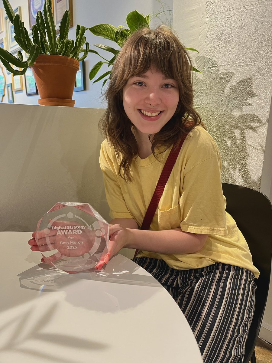 Vote NEIGH on anti-choice laws! 🤠 tweet media