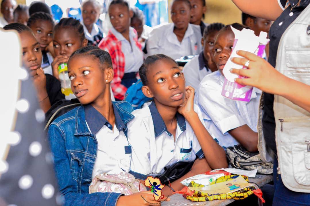 marlene_makila's tweet photo. #Hygiennemenstruelle 
Il est crucial que tout le monde se mobilise pour briser la stigmatisation autour des règles et garantir l’accès à des produits menstruels de qualités pour toutes.
@MajRDCongo 
@AfriyanRdc 
@UNFPARDC https://t.co/WrOgTowxAa