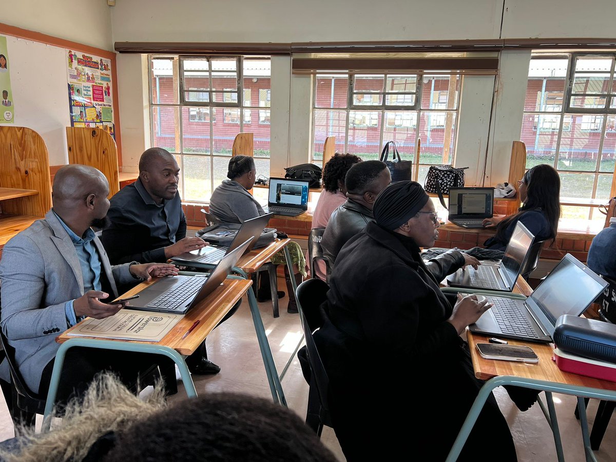 BellamatrixF's tweet photo. Training has started #BIF #ICT https://t.co/cM4OhZSfNU