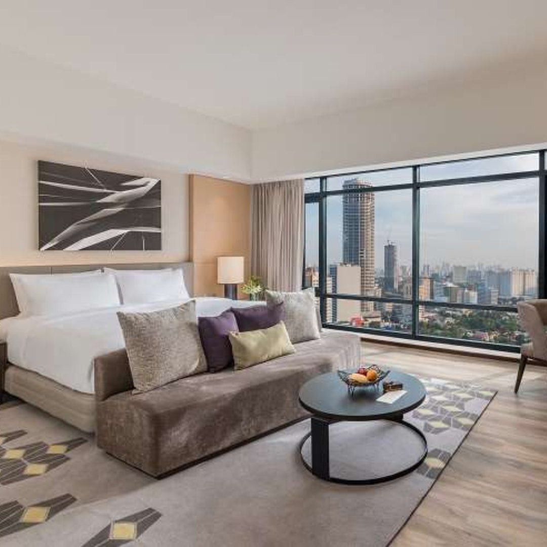 PlansChange_com's tweet photo. Enjoy 6 nights at the 5-star Seda Vertis North hotel, located in the economic hub of Quezon City, #Manila. 

🗓 23rd - 29th July 2023
🛏 Deluxe Double Room for 2 adults
🥐 Breakfast included
🔥 Book for $483.65 (originally $644.87)

https://t.co/AXLTMhrJNL

#philippines https://t.co/lhFqddANU1