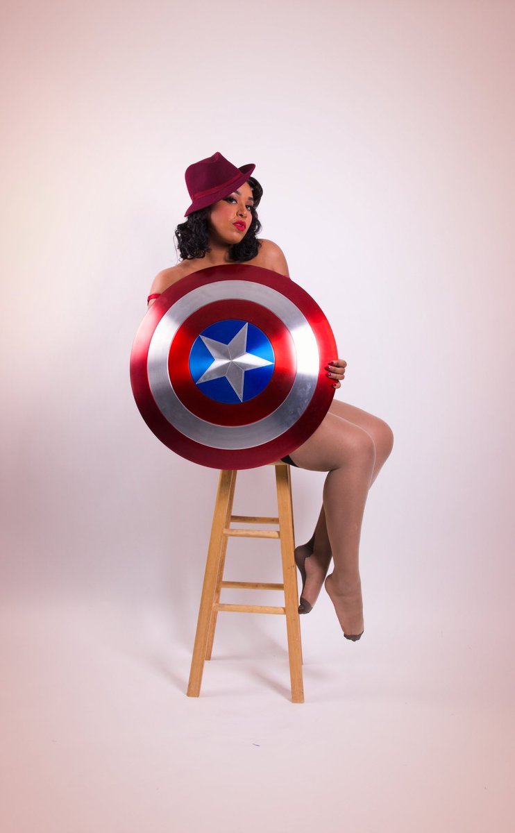 It’s #memorialday so I’ve gotta pull out these #peggycarter pinups I shot with art of the yeti a while back. I feel like it’s been a second since I did a really classic pinup like this? Maybe I should bring this vibe back🤔#agentcarter #pinup #marvel