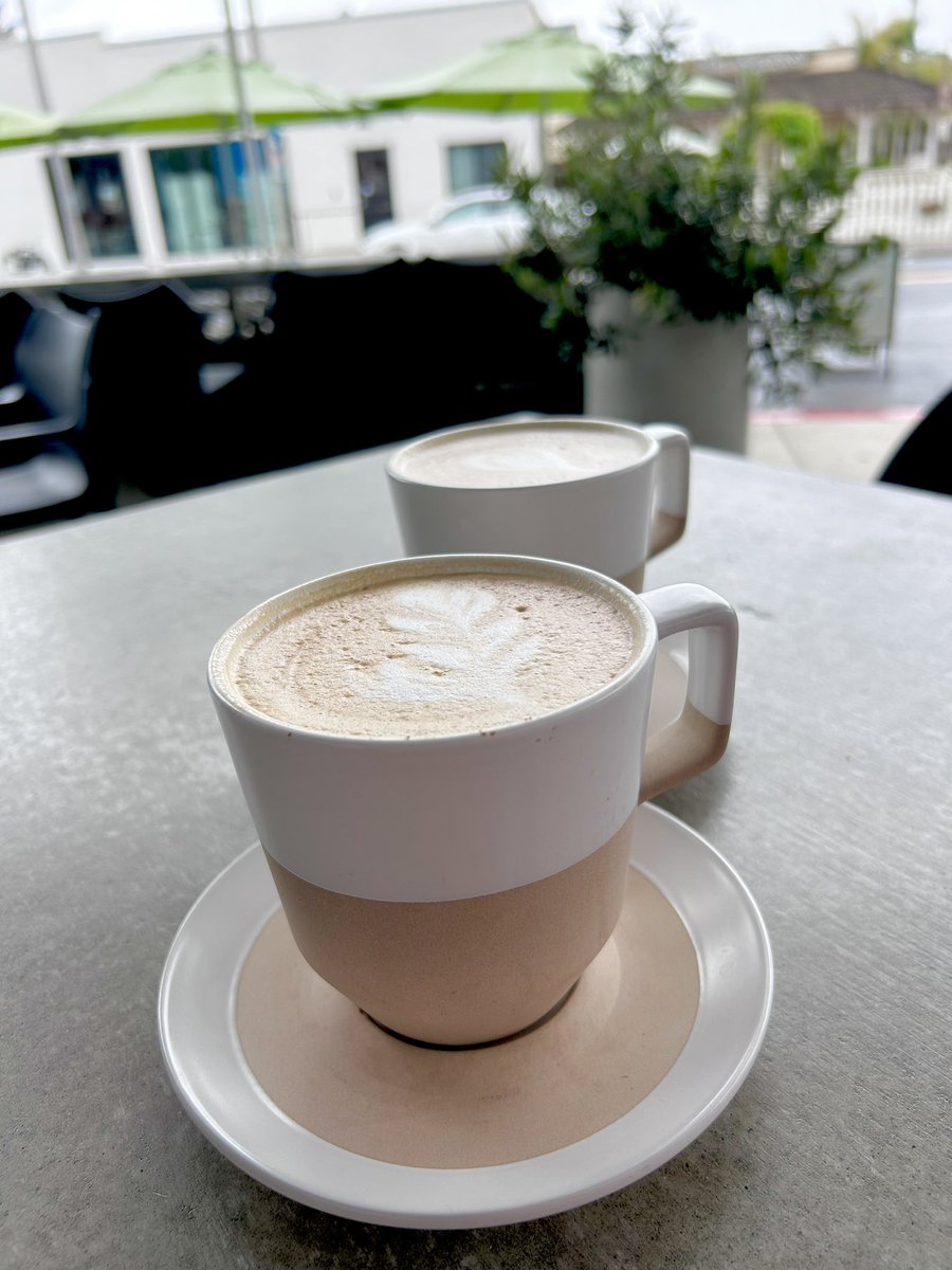 ILikeWhatIBuy's tweet photo. #MemorialDay2023 Coffee & Pastries run…☕️🥐🏃🏾♂️🤎🤎🤎
#CoffeeTime #Carlsbad #SanDiego #MondayMotivation #LoftyCoffee #PragerBros #California https://t.co/GHfKctoLqT