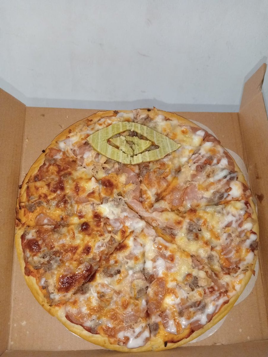 safune2's tweet photo. Delicious 🍕,@projectseedarmy 
#ProjectSeedToTheMoon #GameFi #NFTCommunity #BSC #nft #bake
#Giveaway #Seedbake https://t.co/N4Bra1HypB