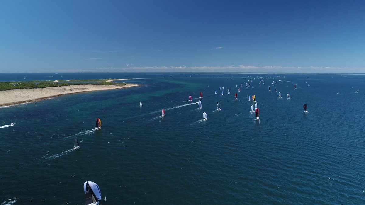 BIRaceWeek's tweet photo. The stuff Block Island Race Week dreams are made of...
📸 Chris Love
#BlockIslandRaceWeek #BIRW #StormTrysailClub #BlockIsland #Sailing #Regatta #Sailors #Margaritaville #SailsUpFinsUp #FinsUp https://t.co/10tLz8LoVf