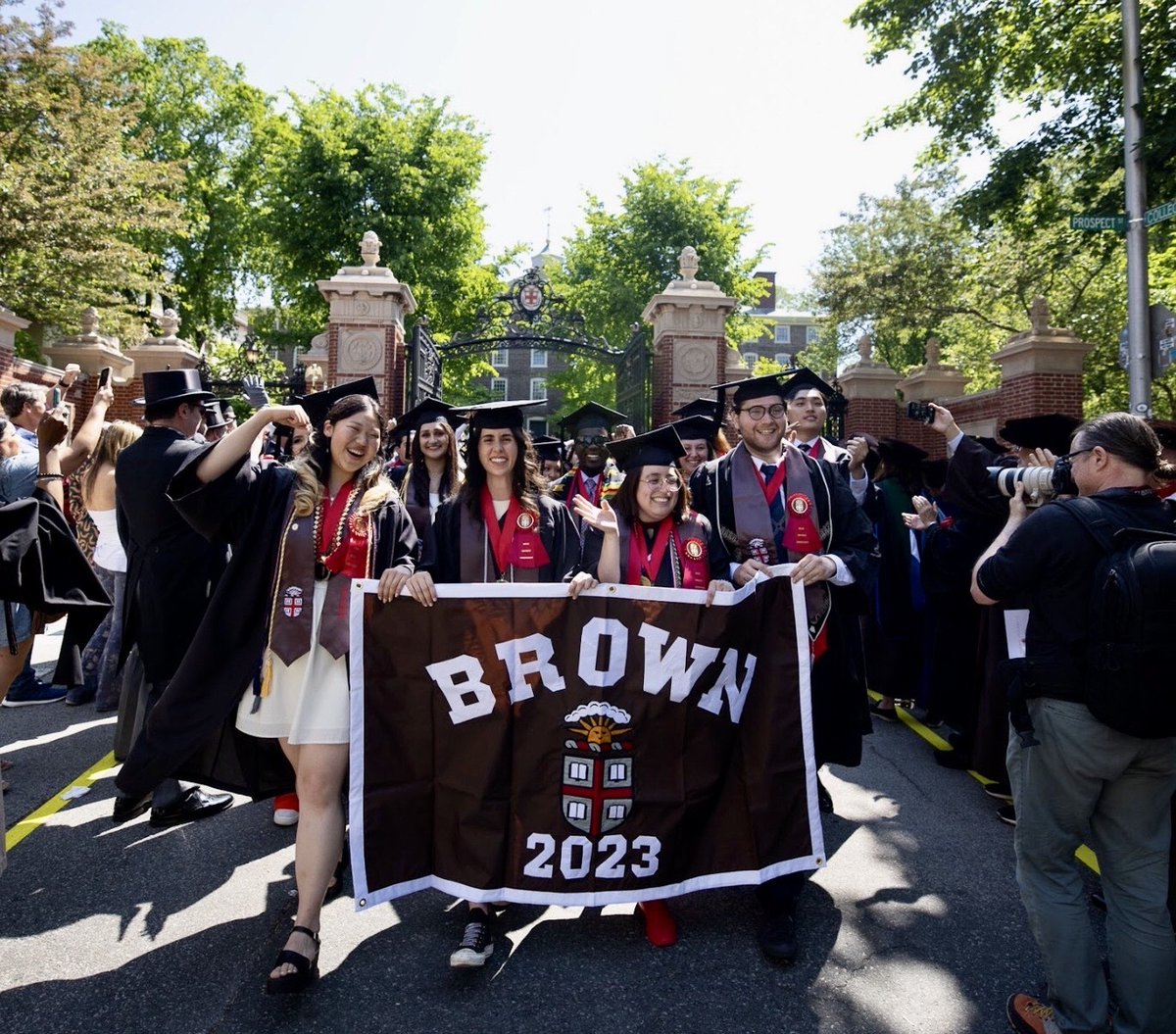 brown_alumni's tweet photo. #Brown2023 grads: You did it! Whether this was the end of your undergraduate experience or a milestone in your graduate journey, you deserved every cheer and high-five that celebrated your accomplishments. Welcome to the #BrownAlumni family! 🐻 🎓 💗 #EverTrue #EverBrown https://t.co/CHb220kTVk