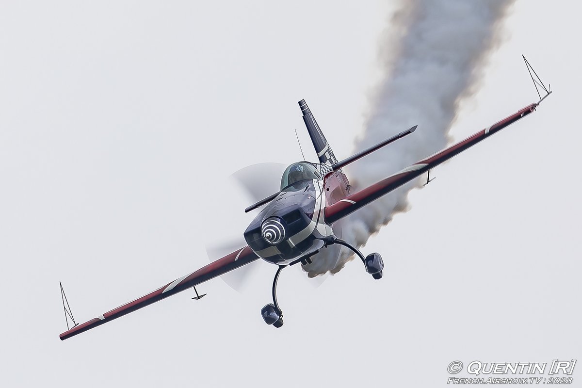 FrenchAirshowTV's tweet photo. @EVAAofficiel au Meeting Aériens des 70 ans de la Patrouille de France sur la BA-701 Salon de Provence 2023
#evaa #extra330sc #70anspaf #ba701 #salondeprovence #airshow #meetingaerien https://t.co/w4lZleRZce