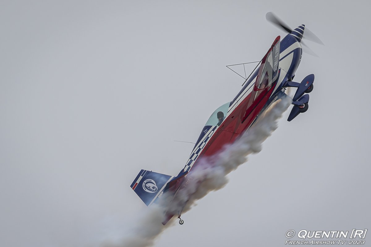 FrenchAirshowTV's tweet photo. @EVAAofficiel au Meeting Aériens des 70 ans de la Patrouille de France sur la BA-701 Salon de Provence 2023
#evaa #extra330sc #70anspaf #ba701 #salondeprovence #airshow #meetingaerien https://t.co/w4lZleRZce