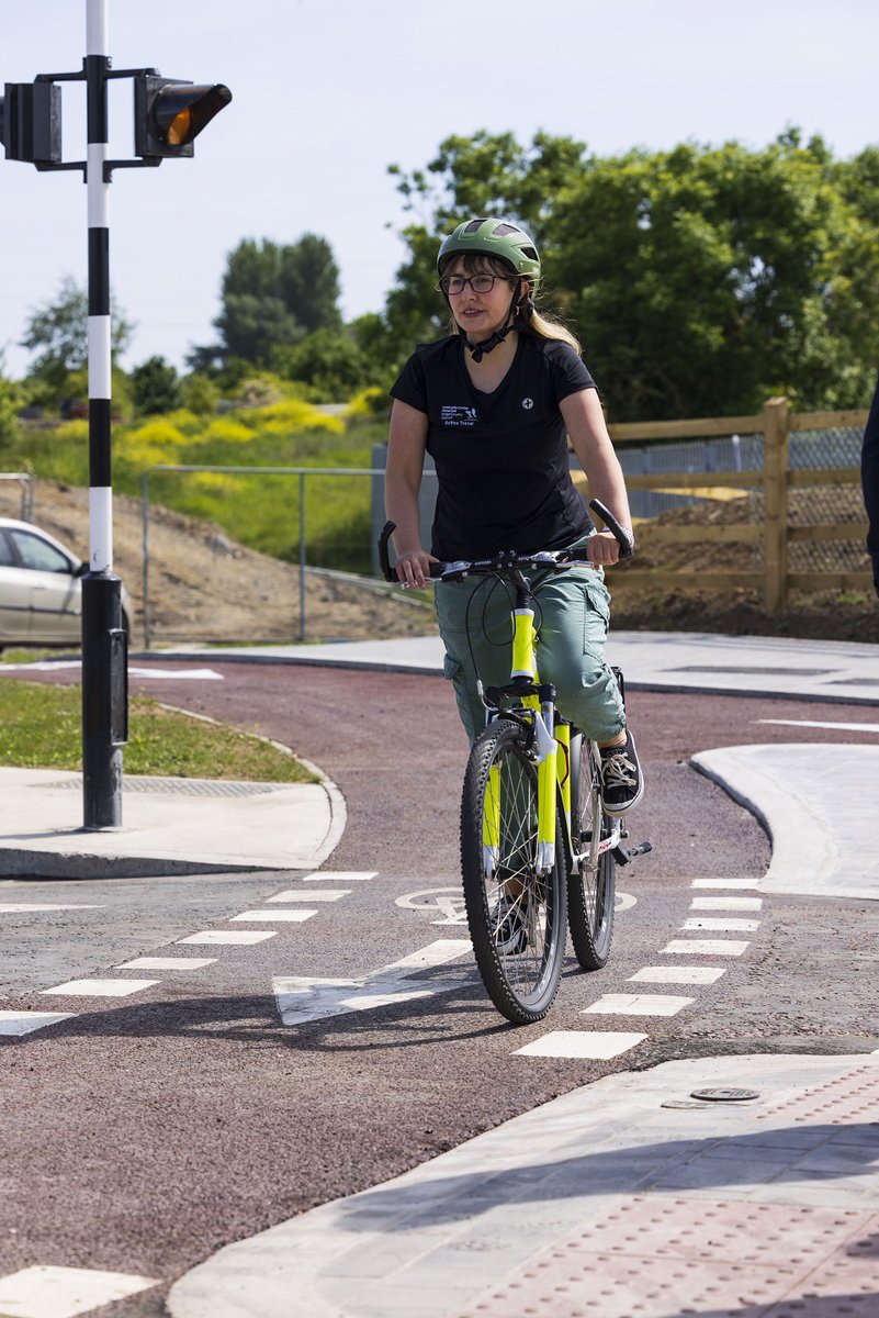 Fingalcoco's tweet photo. Today saw the launch of Ireland's first cycle-friendly roundabout at the Church Fields Link Road in Dublin 15. This innovative design delivers improved safety for cyclists using the road network.
Fingal County Council also held the official opening of the Church Fields Link Road - a vital link connecting the 37 hectare Church Fields site to the wider area and making it possible for residents to walk, scoot or cycle to the shops, to work and to school.
More at https://t.co/6zXbwaC1o6

#infrastructure
#greeninfrastructure
#sustainabledevelopment
#dublin15