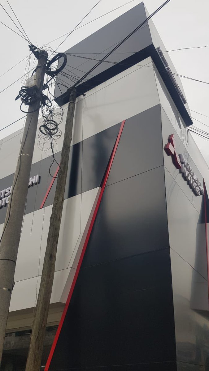 graphics_system's tweet photo. Parce que tout accident sur le chantier peu ternir l'image de notre client, nous accordons beaucoup d'importance à la sécurité.
Nos équipes ont les certifications pour le travail en hauteur, montage/démontage d'échafaudage, consignation basse/haute tension...
#GraphicsSystem https://t.co/FiIDyvBfRF